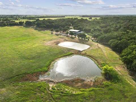 5556 County Road 406, Grandview, TX 76050