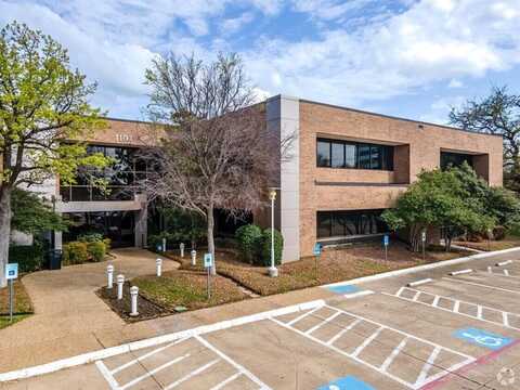 1101 E Arapaho Road, Richardson, TX 75081