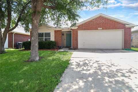8436 Minturn Drive, Fort Worth, TX 76131