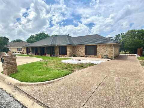 6121 Lantana Lane, Fort Worth, TX 76112