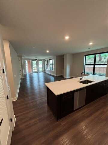 3255 Carlisle Street, Dallas, TX 75204