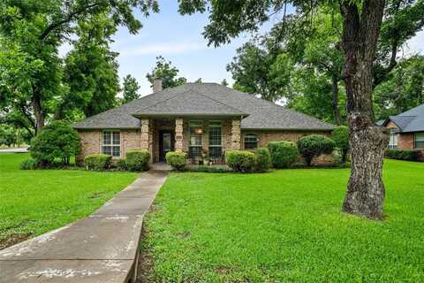 9426 S Longwood Drive, Granbury, TX 76049