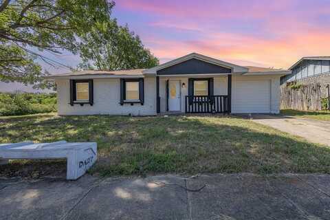 3828 Pacesetter Drive, Dallas, TX 75241