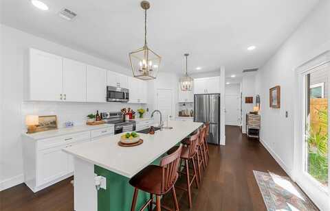 2340 Starks Avenue, Dallas, TX 75215