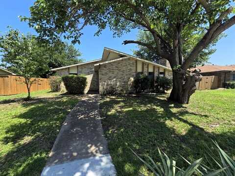 3706 Greenhill Lane, Grand Prairie, TX 75052