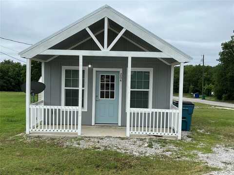 204 E Riley Street, Bowie, TX 76230