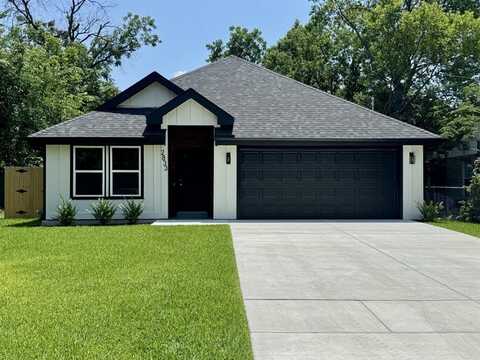2833 W Biddison Street, Fort Worth, TX 76109