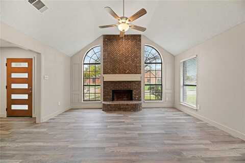 1581 Glenmore Drive, Lewisville, TX 75077