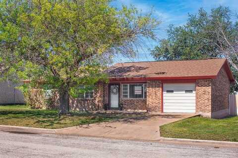 2006 S High Street, Brady, TX 76825