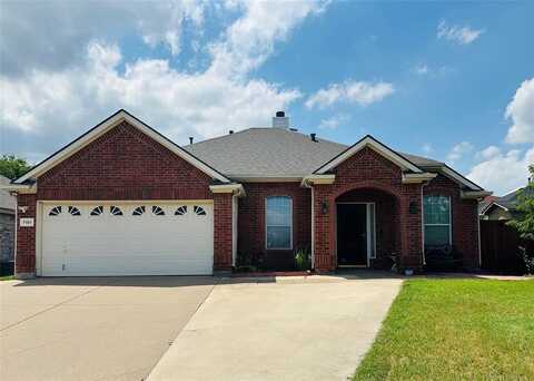 7101 Chambers Creek Court, Arlington, TX 76002