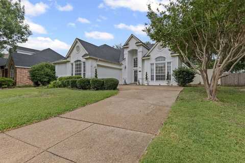 2114 Hunter Place Lane, Arlington, TX 76006