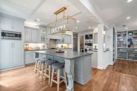 5919 Lindenshire Lane, Dallas, TX 75230