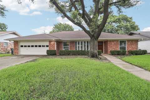 2201 Briarwood Boulevard, Arlington, TX 76013