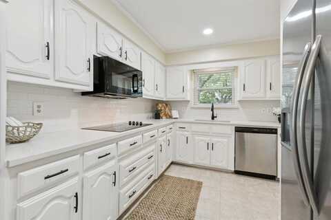 2308 Stone Glen Lane, Carrollton, TX 75007