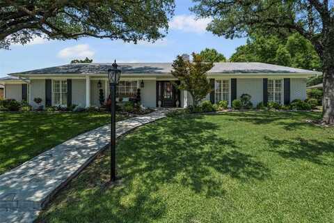 7116 Serrano Drive, Benbrook, TX 76126