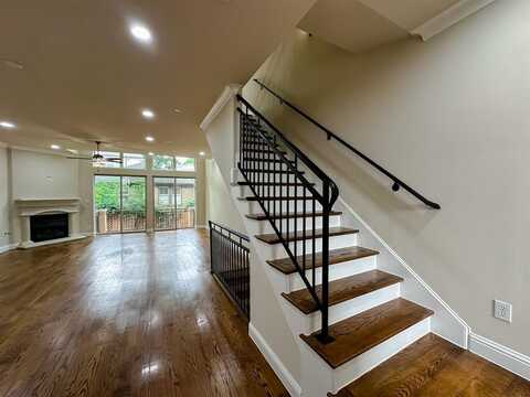 6333 Richmond Avenue, Dallas, TX 75214