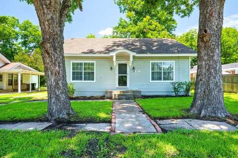 422 W High Street, Wills Point, TX 75169