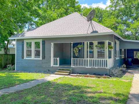 408 S Throckmorton Avenue, Kerens, TX 75144