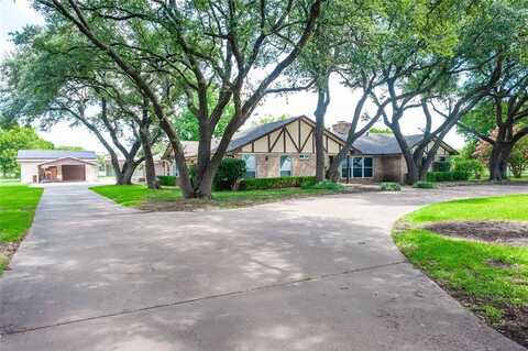 110 Rockett Lane, Pecan Hill, TX 75154