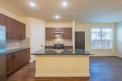 643 Wheatfield Drive, Venus, TX 76084