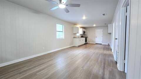 389 W Blackbourn Street, Hawkins, TX 75765
