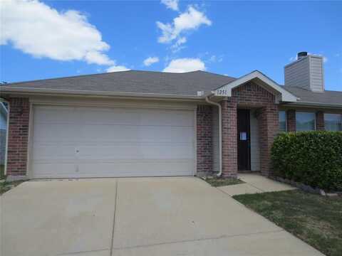 1251 CLEARDALE, Dallas, TX 75232
