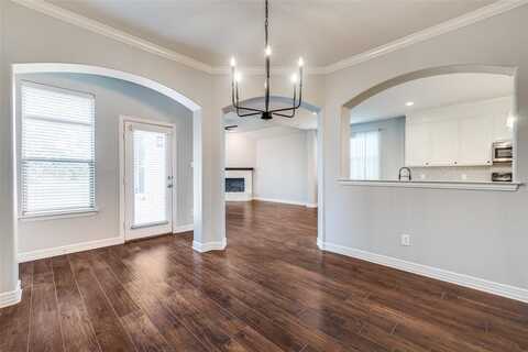 1441 Meadows Avenue, Lantana, TX 76226