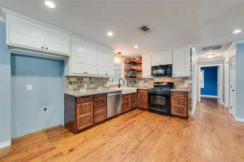 10916 Fm 2450, Sanger, TX 76266