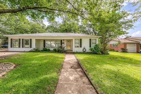109 Greenview Drive, Stephenville, TX 76401