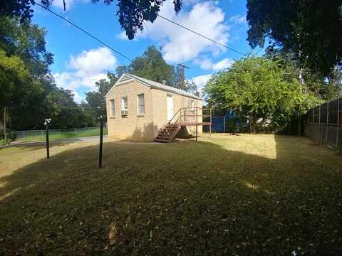2801 Primrose Avenue, Fort Worth, TX 76111