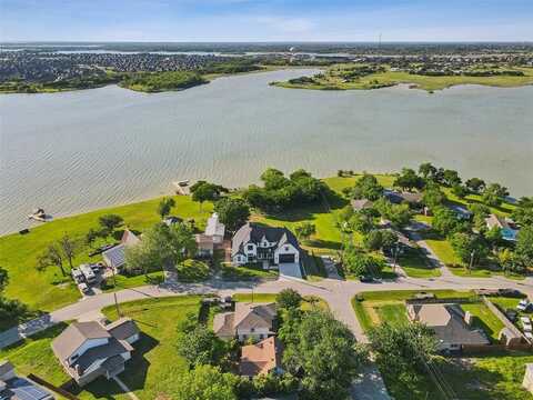7637 W Shore Drive, The Colony, TX 75056