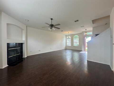 9604 Anns Way, Plano, TX 75025