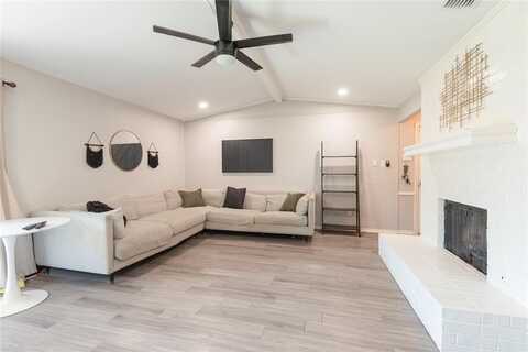1654 Clarendon Drive, Lewisville, TX 75067