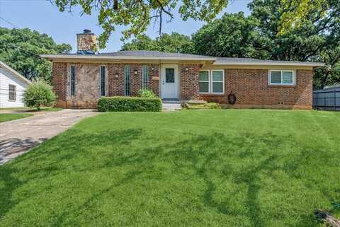 2513 Rodeo Street, Fort Worth, TX 76119