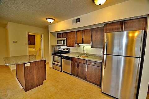 6910 Skillman Street, Dallas, TX 75231