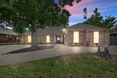 3702 Woodside Drive, Arlington, TX 76016