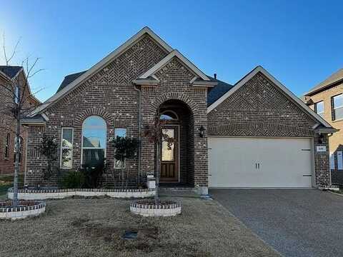 348 Prairie Ridge Lane, Lewisville, TX 75056