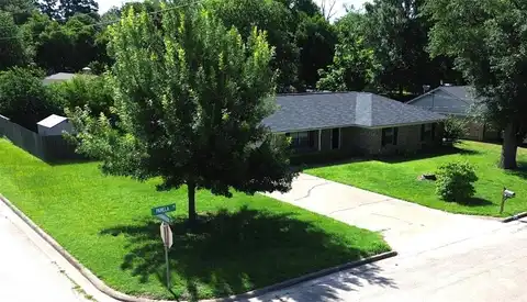 454 Pamela Drive, Mineola, TX 75773