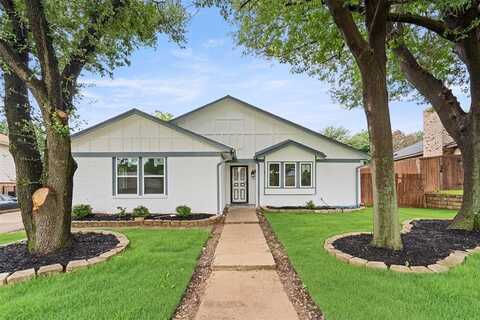 2024 Oakmeadow Street, Bedford, TX 76021