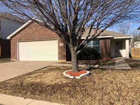 4937 Trail Creek Drive, Fort Worth, TX 76244
