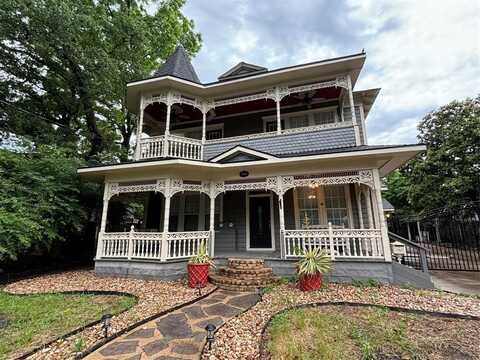 506 W Baylor Street, Ennis, TX 75119