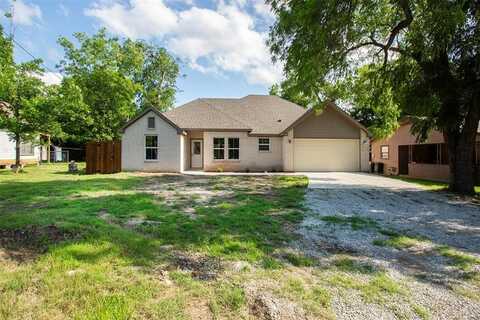 519 W James Street, Wills Point, TX 75169