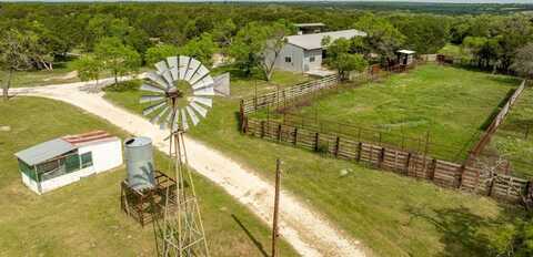 5905 N US Highway 281, Hamilton, TX 76531