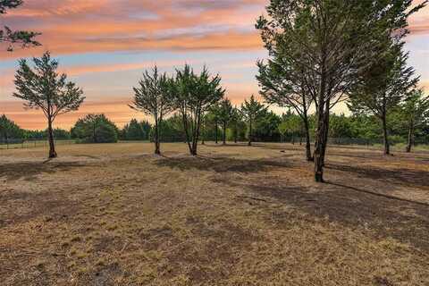 650 Gibson Road, Waxahachie, TX 75165