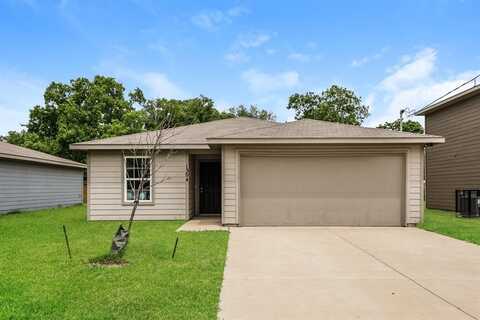 1304 N Brazos Avenue, Cleburne, TX 76031