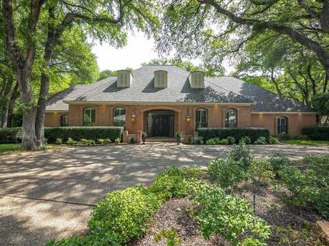 3509 Elm Creek Court, Fort Worth, TX 76109