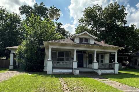 228 N Texas Street, Pittsburg, TX 75686