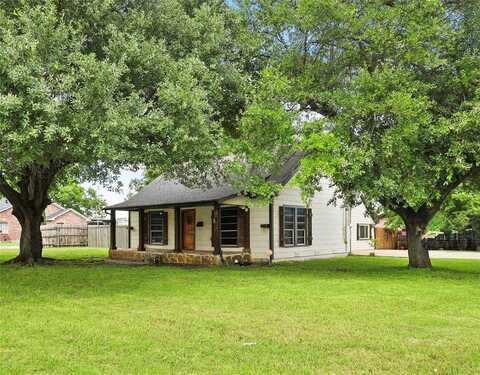 3200 Haltom Road, Haltom City, TX 76117