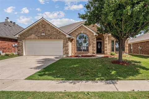 1917 Winter Hawk Drive, Fort Worth, TX 76177