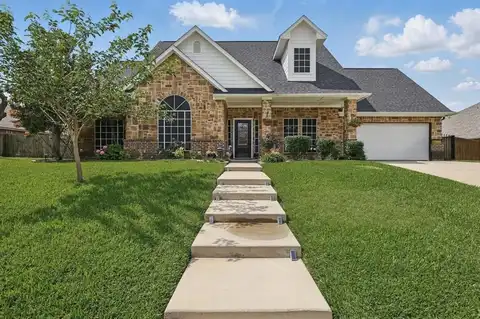 2210 Ridgewood Drive, Bridgeport, TX 76426